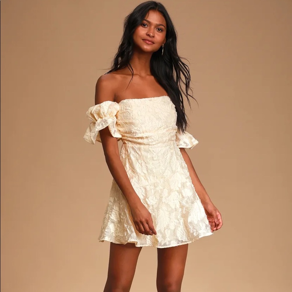 Cream Jacquard Off-the-Shoulder Mini Dress NWT